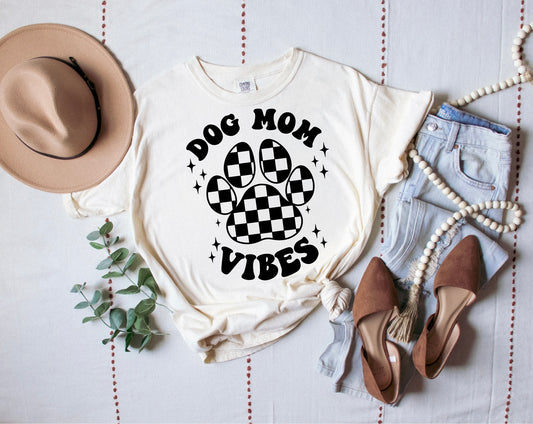 Dog Mom Vibes, short sleeve t-shirt